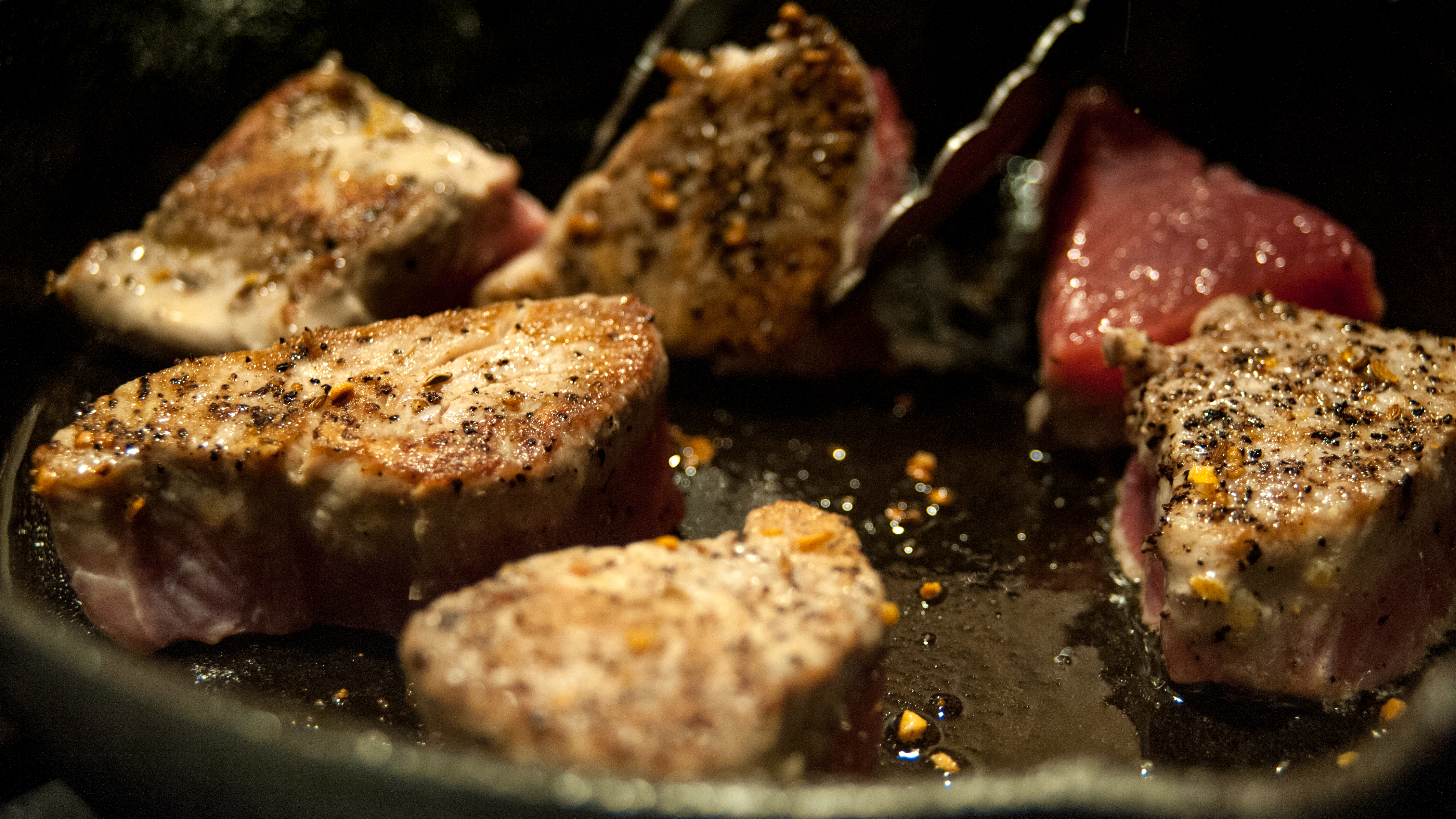 Judd McCullum/flickr tuna being cooked on a skillet